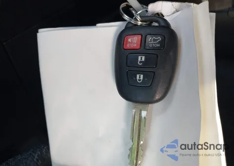 2017 Toyota Rav4 Xle из США, поврежденный, VIN JTMWFREV2HJ702666